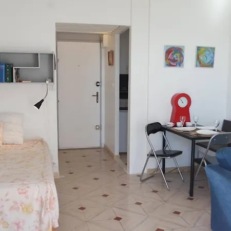 Appartement Climatise Proche Et Animations - 3hypo10 *